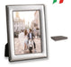 Cornice in silver lucido con retro in legno.Prodotta in italia. Confezione in scatola singola.