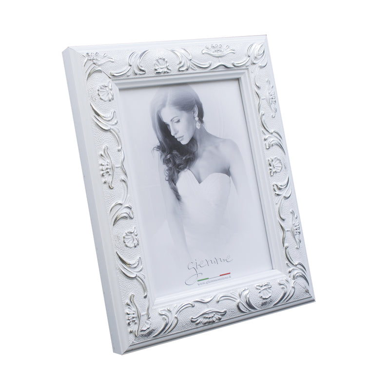 KG85B Cornice in legno bianco con rilievi argento